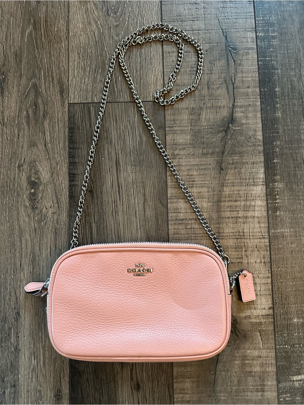 Coach Pink Pebbled Crossbody Clutch Silver Chain Strap Zip Closure Inner Pockets